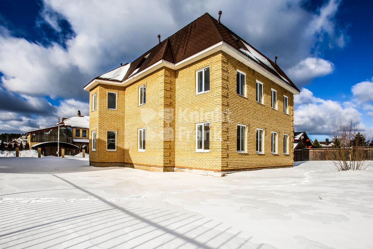 Загородный 🏠 дом 500 м² в поселке Старый свет на Новорижском  шоссе, цена 21 млн. руб. | Лот hs1303322