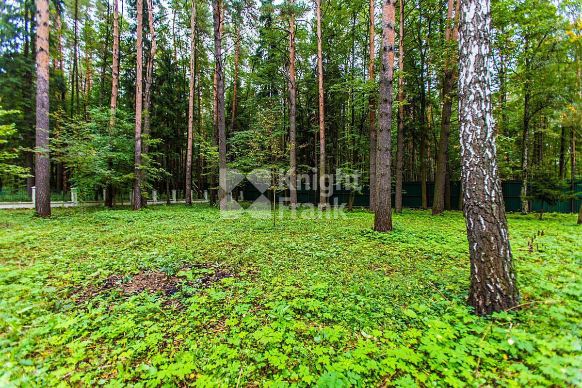 Загородный 🏠 дом 850 м² в поселке Лебединое озеро на  Рублево-Успенском шоссе, цена 65 млн. руб. | Лот hs1311705