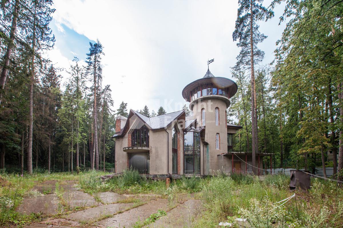 Загородный 🏠 дом 1700 м² в поселке Сады Майендорф на  Рублево-Успенском шоссе, цена $ 11.5 млн. | Лот hs1405627