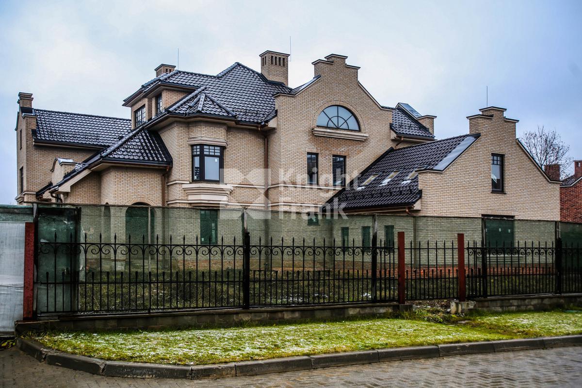 Загородный 🏠 дом 650 м² в поселке Бельгийская деревня на  Киевском шоссе, цена 150 млн. руб. | Лот hs9909451