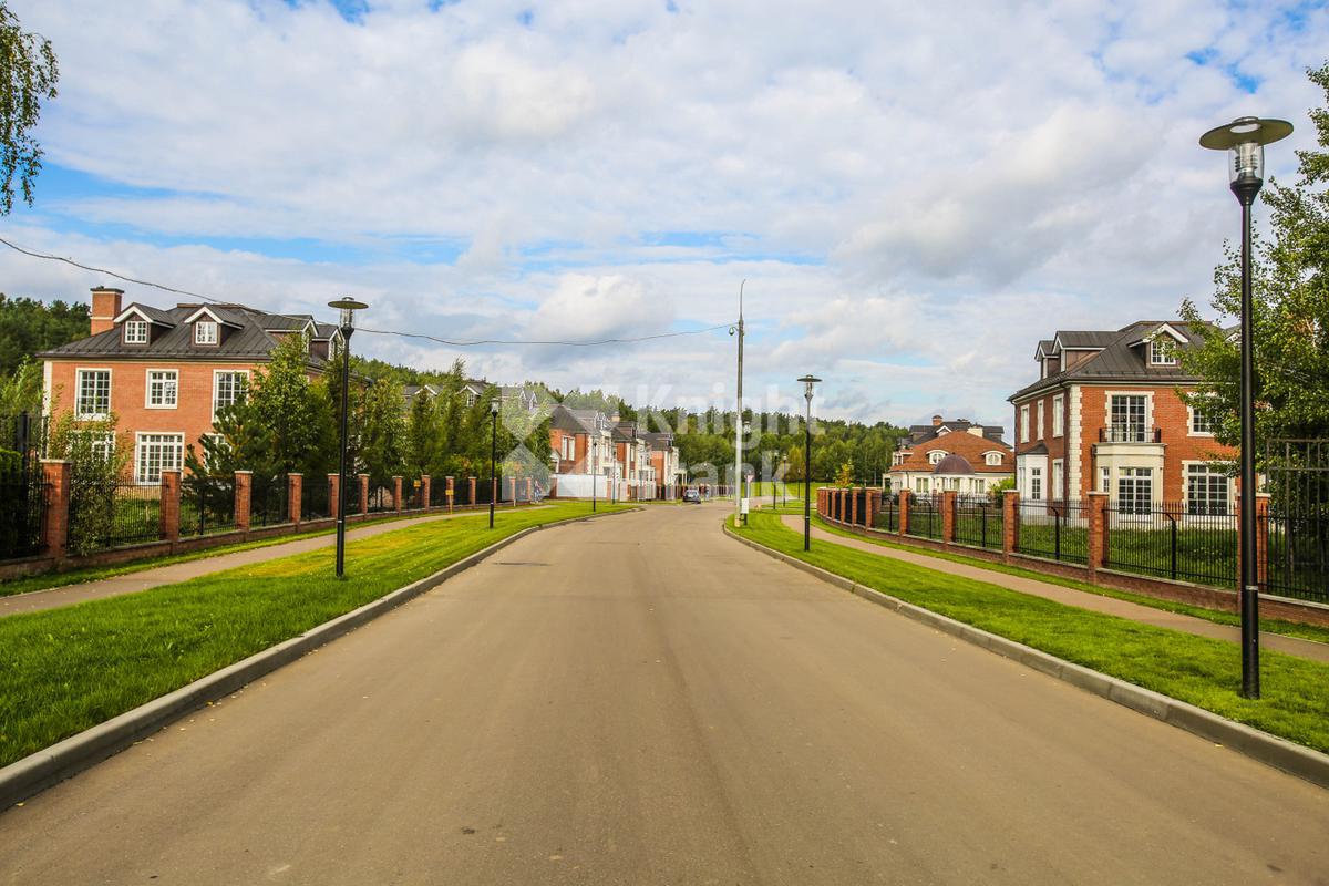 Загородный 🏠 дом 360 м² в поселке Раздоры-2 на  Рублево-Успенском шоссе, цена $ 2.0 млн. | Лот hs9909917