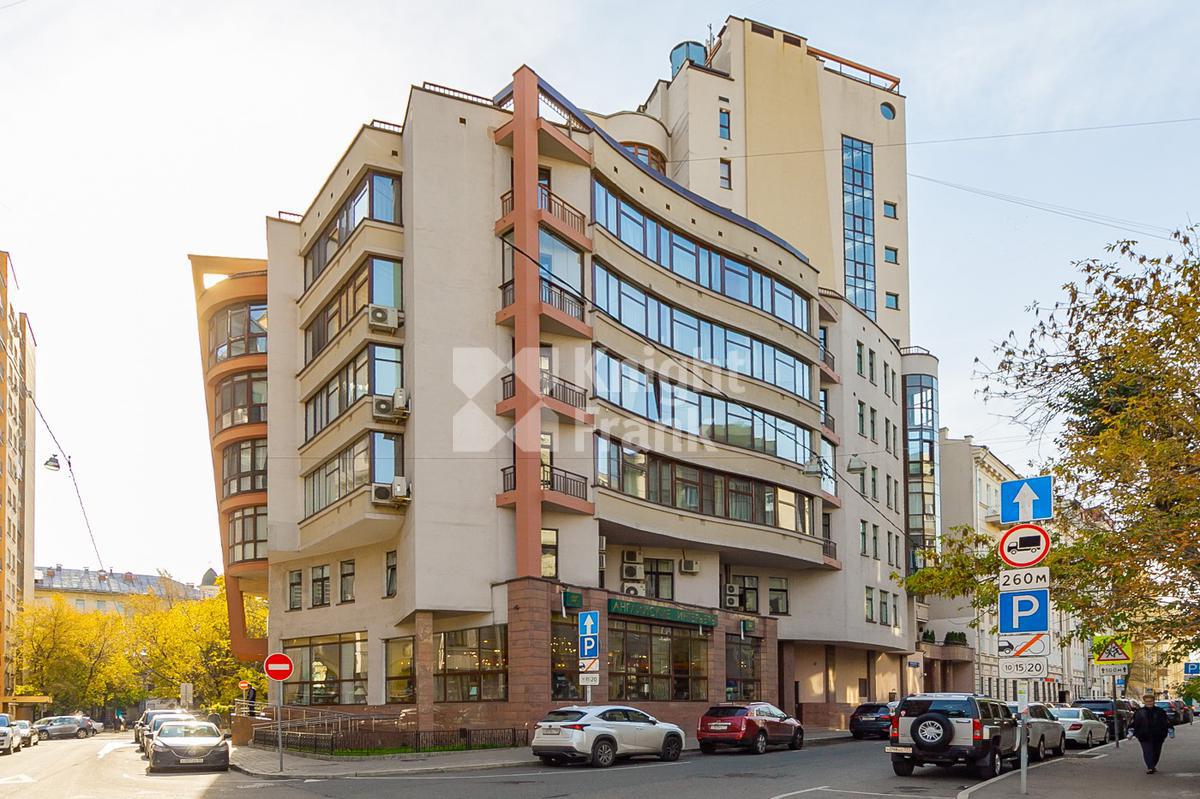 Квартира 🏠 210 м² 4 комнаты в ЖК Клубный дом Старопименовский пер., 10,  цена 700 000 руб. в месяц | Лот al39509