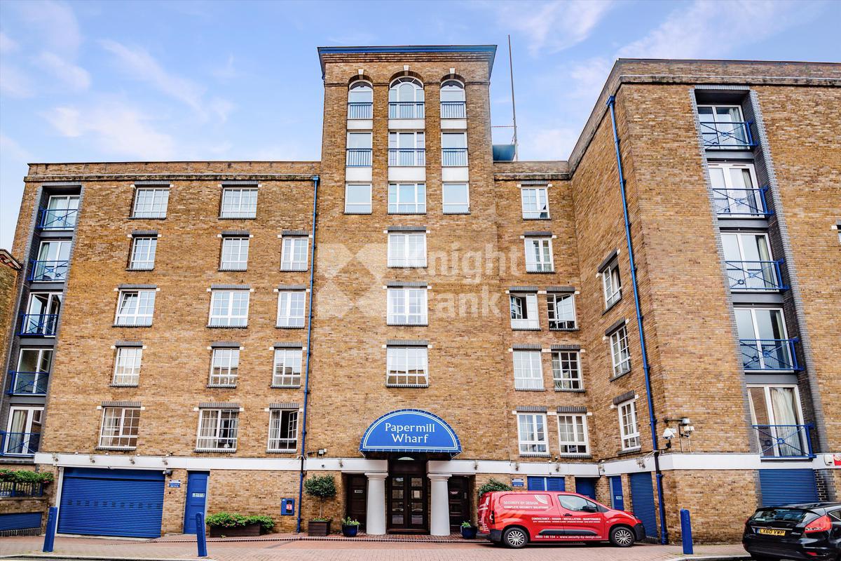 Продажа Квартира в Narrow Street, London, E14 в Лондоне в